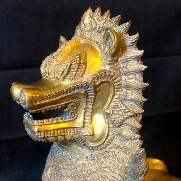 Khmer empire Foo dog, outstanding art work in solid brass circa 1950, 12”  high - Picture 6 of 10